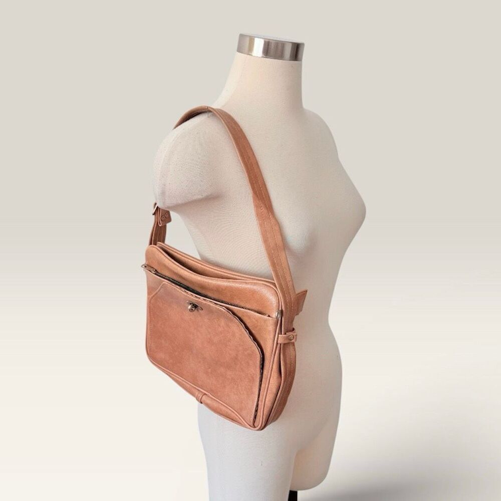 Brown Leather Bonnie Classic Shoulder Bag Purse Snap VTG 60s